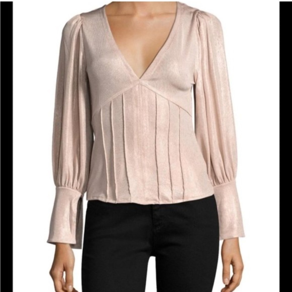 Free People Killer Queen Pleated Romantic V-Neck Top Holiday Party‎ size Medium